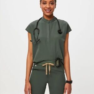 Figs Rafaela Top. Size Small